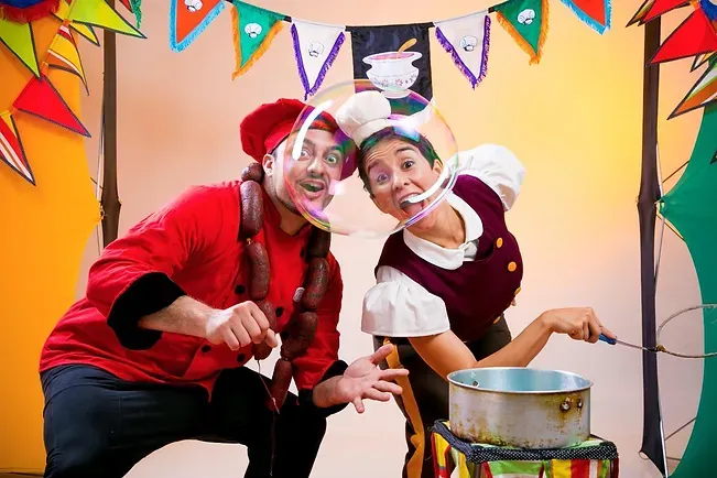 Infancias: Acompañar Cultura: show de Ruedan Clowns