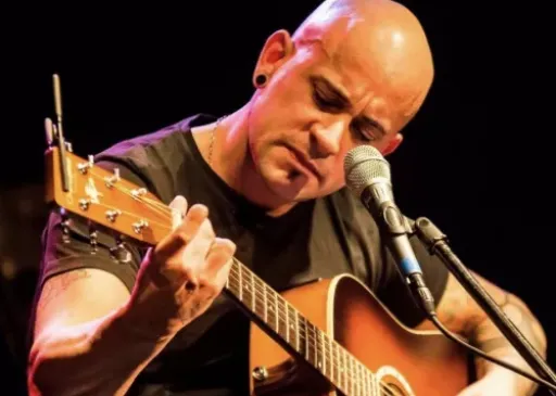 Con el show de Luciano Cañete, la peña “Cultura a lo Grande” llega a Alberdi