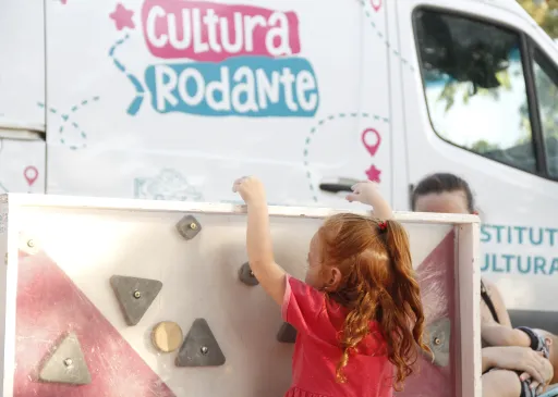Cultura Rodante inicia su gira de verano en Mar Chiquita con propuestas culturales gratuitas