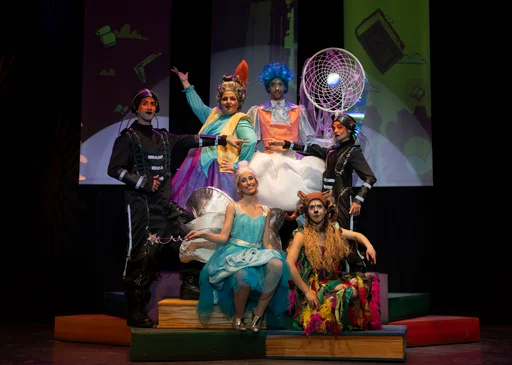 La Comedia de la Provincia presenta “Viajando al mundo de los cuentos”